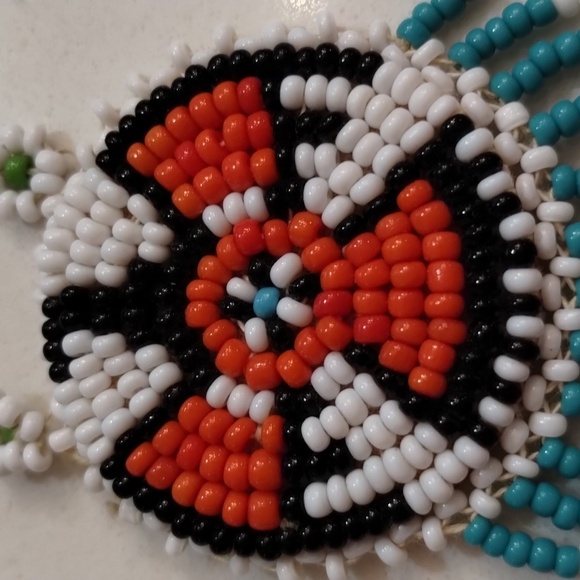 Native American seed bead necklace colorful thunderbird design fringe detail - Picture 4 of 5